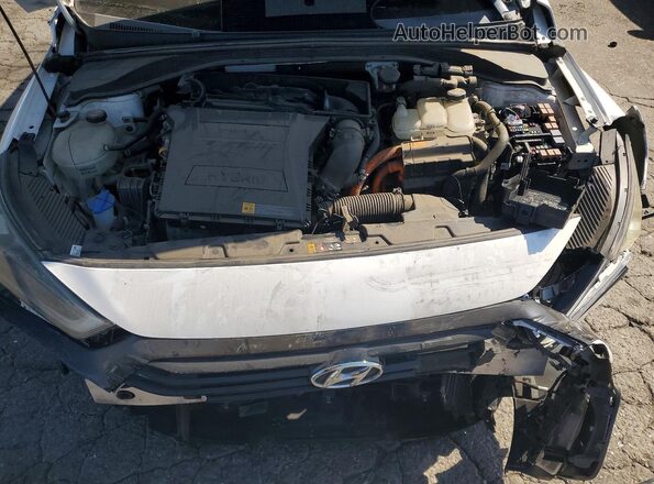 KMHC85LC7HU050094 2017 HYUNDAI IONIQ Белый Вид задней части салона