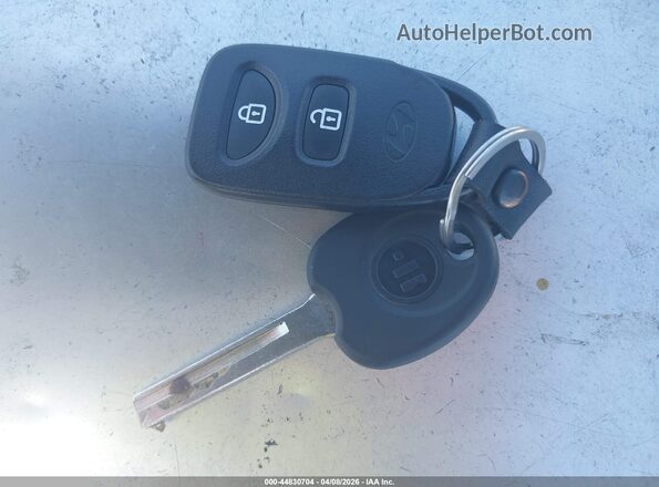 KMHCT4AE1GU968239 2016 HYUNDAI ACCENT Белый Вид панели приборов