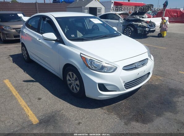 KMHCT4AE1GU968239 2016 HYUNDAI ACCENT Белый Передняя правая четверть