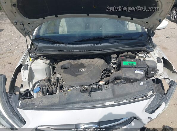 KMHCT4AE2GU969951 2016 HYUNDAI ACCENT White Rear view