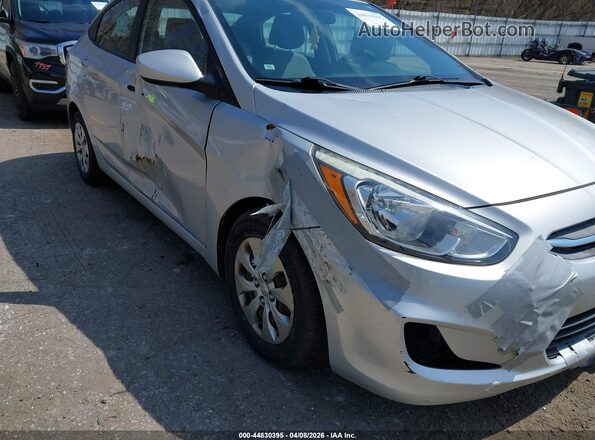 KMHCT4AE7HU218541 2017 HYUNDAI ACCENT Silver Widok z przodu