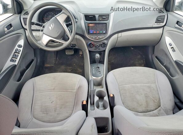 KMHCT4AEXHU306984 2017 HYUNDAI ACCENT Серебряный Вид панели приборов