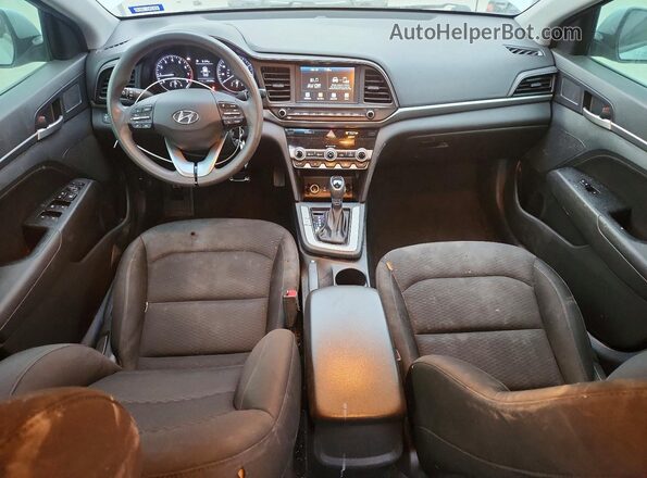 KMHD84LF2LU068018 2020 HYUNDAI ELANTRA Серебряный Вид панели приборов