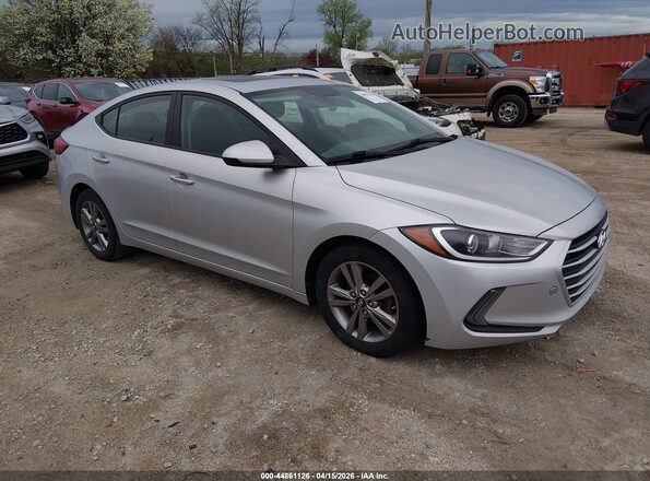 KMHD84LF9JU505381 2018 HYUNDAI ELANTRA Серебряный Передняя правая четверть