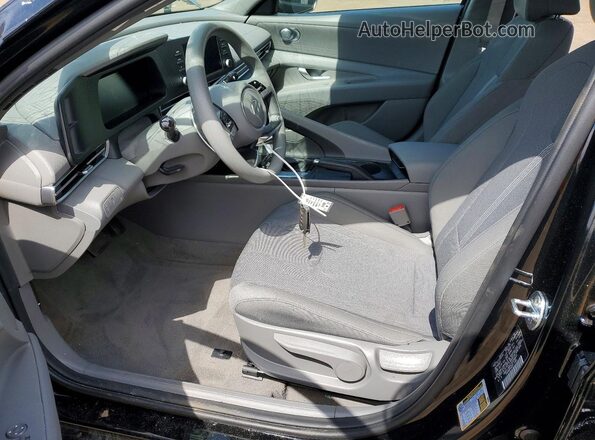KMHLL4DG2TU106641 2026 HYUNDAI ELANTRA Black Front interior view