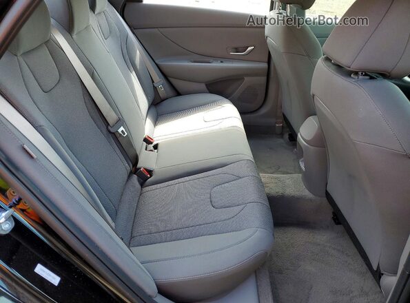 KMHLL4DG2TU106641 2026 HYUNDAI ELANTRA Black Rear seats view