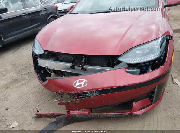 KMHM24AC4SA093545 2025 HYUNDAI IONIQ 6 Red Widok z przodu