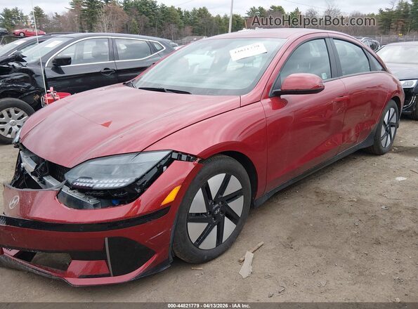 KMHM24AC4SA093545 2025 HYUNDAI IONIQ 6 Red Przód lewy