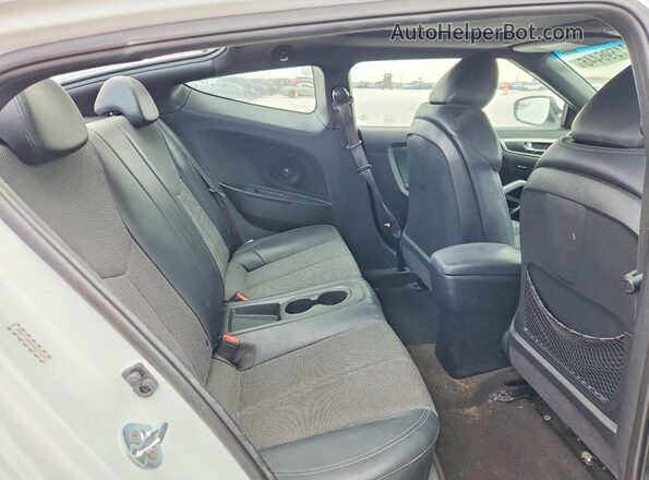 KMHTC6AD0GU256002 2016 HYUNDAI VELOSTER White Вид задніх сидінь
