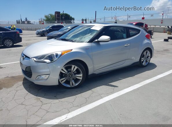 KMHTC6AD1HU320601 2017 HYUNDAI VELOSTER Серебряный Передняя левая четверть
