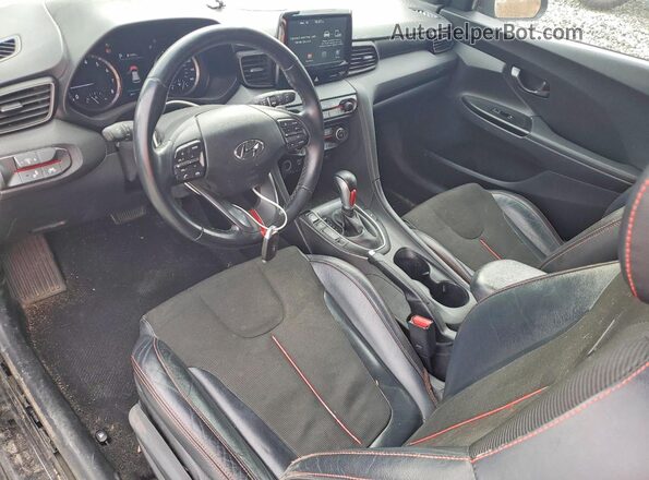 KMHTG6AF0KU002997 2019 HYUNDAI VELOSTER Черный Вид панели приборов