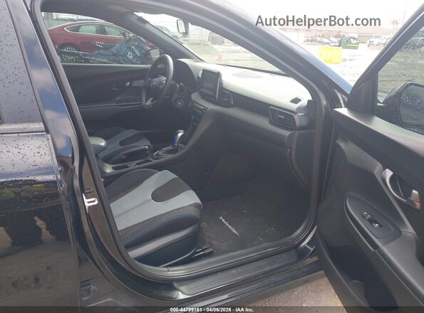 KMHTG6AF1KU010185 2019 HYUNDAI VELOSTER Black Front interior view