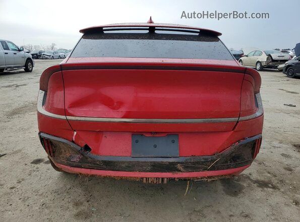KNDC5DLE5P5123349 2023 KIA EV6 Red Widok z tyłu