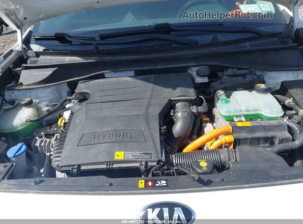 KNDCB3LC2H5080477 2017 KIA NIRO Белый Вид сзади