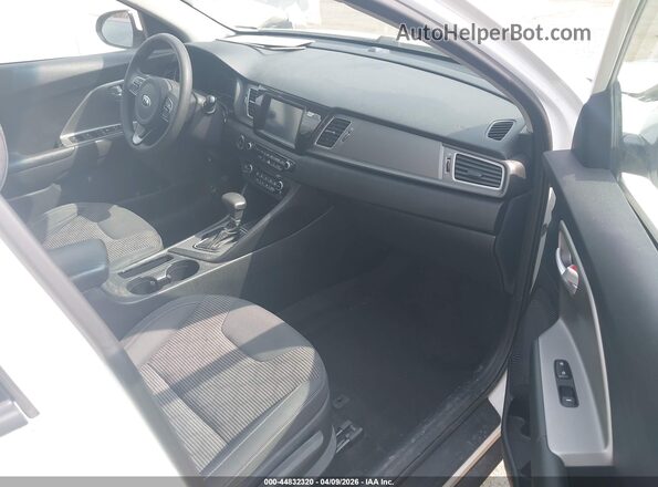 KNDCB3LC3K5331143 2019 KIA NIRO White Widok wnętrza z przodu