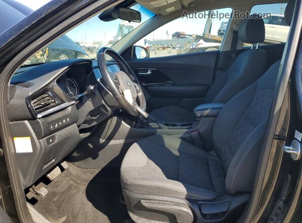 KNDCB3LC4L5374472 2020 KIA NIRO Черный Вид салона спереди