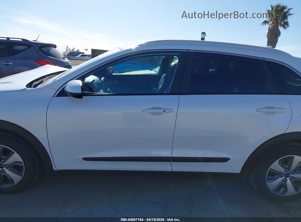 KNDCB3LC5K5325232 2019 KIA NIRO White Widok wnętrza 360 stopni