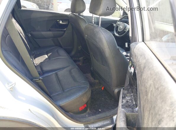 KNDCC3LD2K5252004 2019 KIA NIRO PLUG-IN HYBRID Silver Widok naklejki z numerem VIN