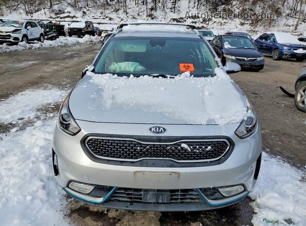 KNDCD3LD3K5221941 2019 KIA NIRO Серебряный Вид спереди