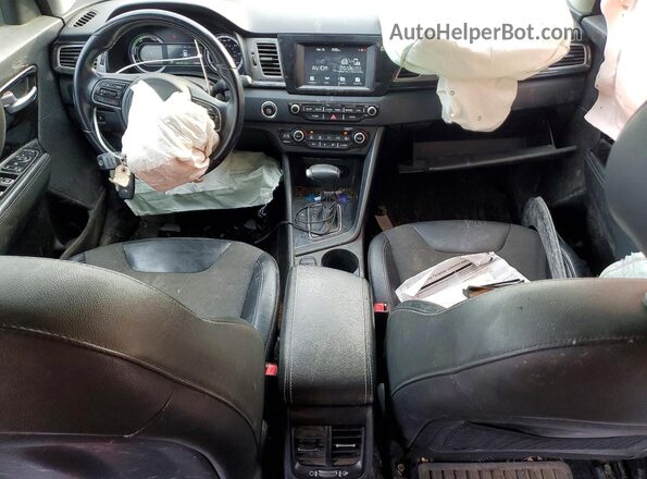 KNDCD3LD3K5221941 2019 KIA NIRO Серебряный Вид панели приборов