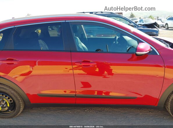 KNDCE3LC9J5174286 2018 KIA NIRO Красный Вид задней части салона