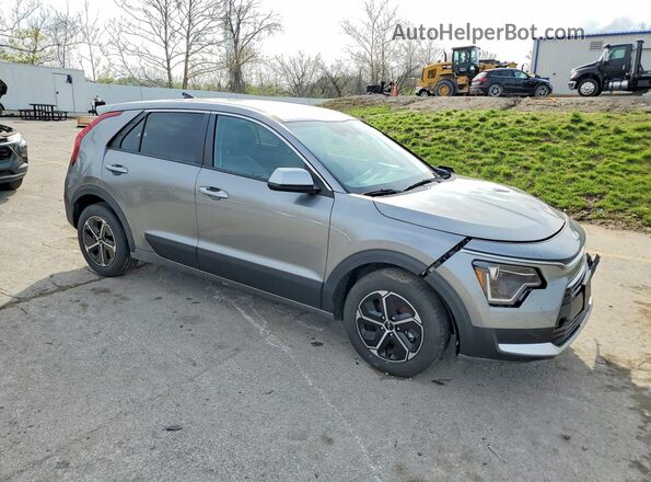 KNDCP3LE2T5332546 2026 KIA NIRO Gray Առջևի աջ