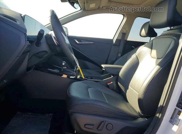 KNDCT3LE2S5263349 2025 KIA NIRO Белый Вид салона спереди