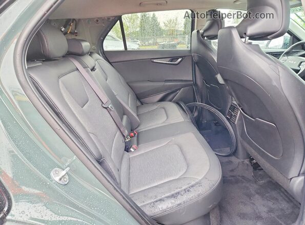 KNDCT3LEXR5167320 2024 KIA NIRO Зеленый Вид задней части салона