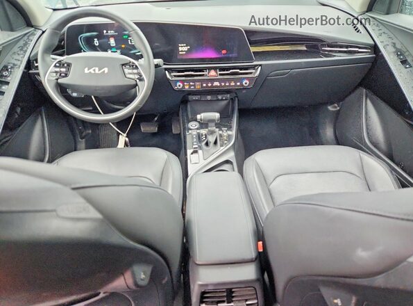 KNDCT3LEXR5167320 2024 KIA NIRO Зеленый Вид панели приборов