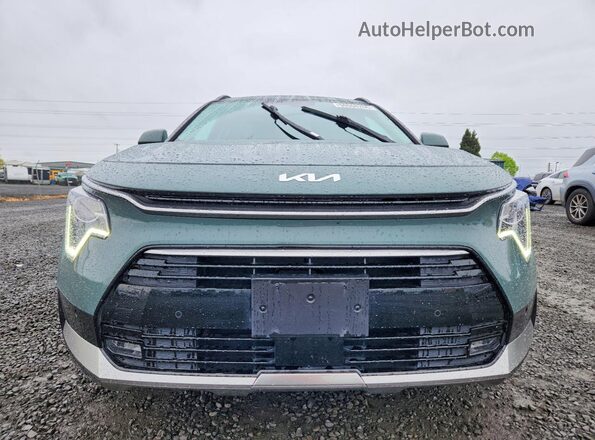 KNDCT3LEXR5167320 2024 KIA NIRO Зеленый Вид спереди