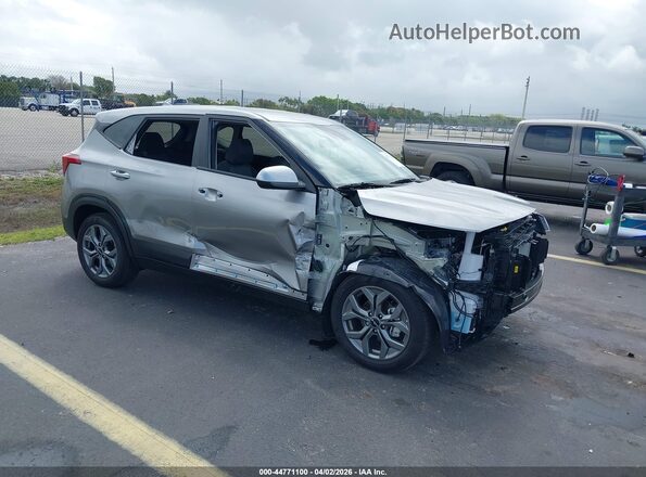 KNDEP2AA4T7903476 2026 KIA SELTOS Серый Передняя правая четверть