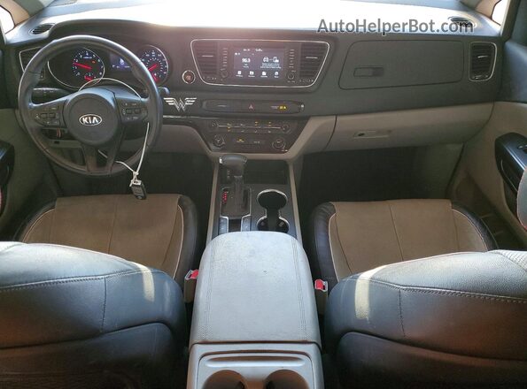 KNDMB5C11K6505753 2019 KIA SEDONA Темно-бордовый Вид панели приборов