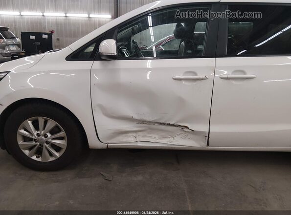 KNDMB5C13G6158059 2016 KIA SEDONA White Вид спереду
