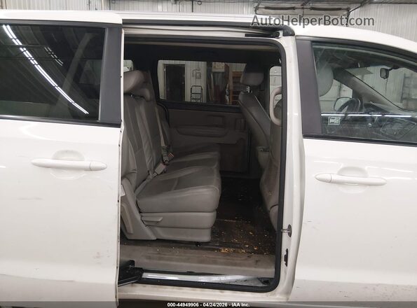 KNDMB5C13G6158059 2016 KIA SEDONA White Вид наклейки з VIN-кодом