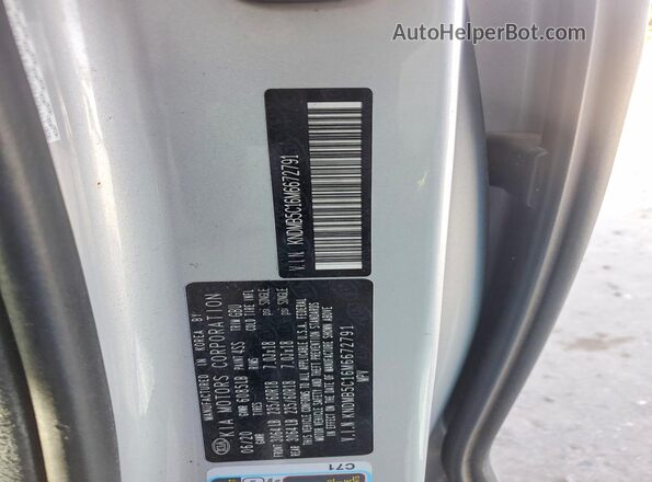 KNDMB5C16M6672791 2021 KIA SEDONA Silver Вид наклейки з VIN-кодом