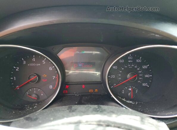 KNDMB5C18H6225546 2017 KIA SEDONA Белый Вид щитка приборов