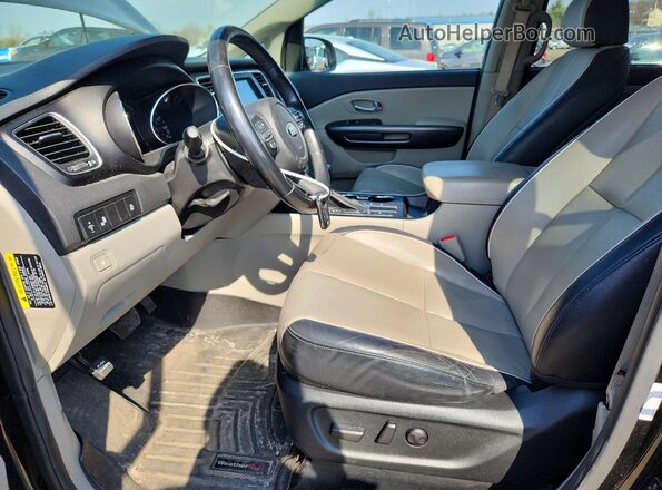 KNDMB5C18K6517673 2019 KIA SEDONA Черный Вид салона спереди