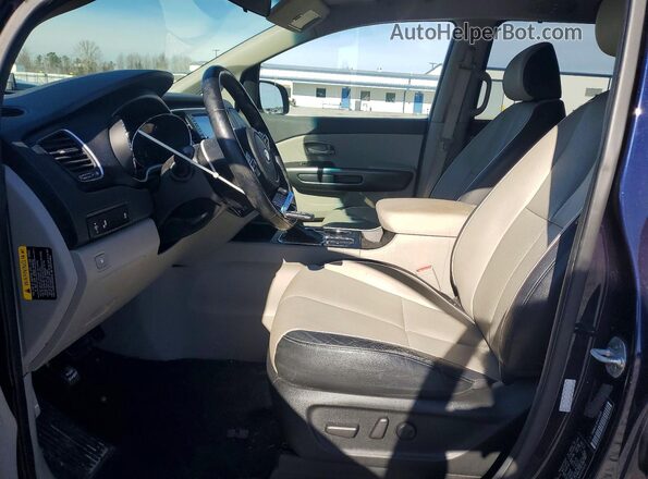 KNDMB5C18K6539818 2019 KIA SEDONA Синий Вид салона спереди