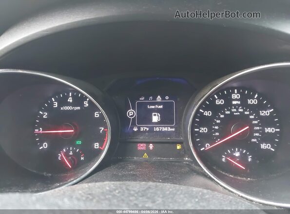 KNDMB5C1XH6333330 2017 KIA SEDONA Бордовый Вид задних сидений