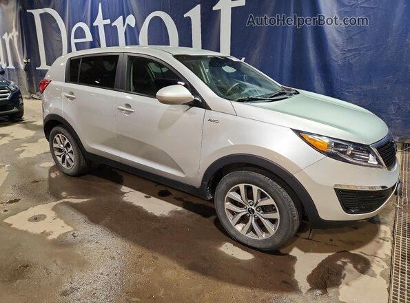 KNDPBCACXG7850609 2016 KIA SPORTAGE Серебряный Передняя правая четверть