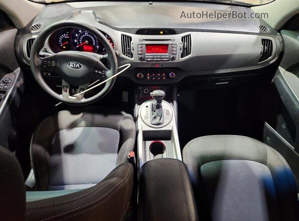 KNDPBCACXG7850609 2016 KIA SPORTAGE Серебряный Вид панели приборов
