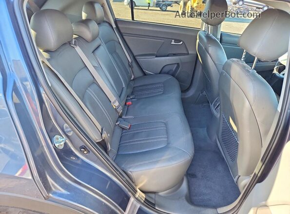 KNDPCCACXG7867360 2016 KIA SPORTAGE Серый Вид задней части салона