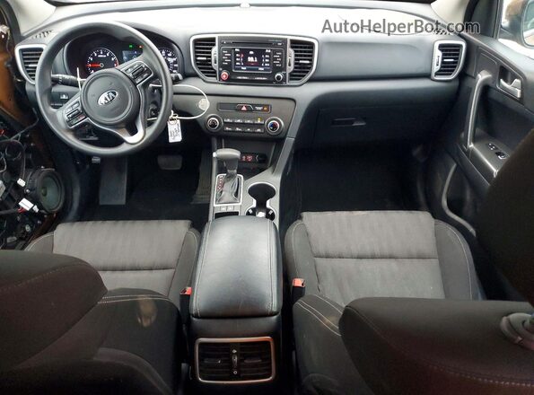 KNDPM3AC4H7209337 2017 KIA SPORTAGE Коричневый Вид панели приборов
