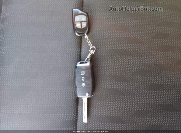 KNDPM3ACXH7056575 2017 KIA SPORTAGE Черный Вид панели приборов