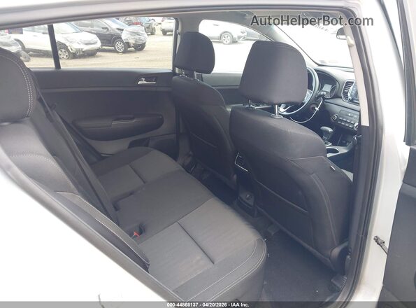 KNDPMCAC8K7623096 2019 KIA SPORTAGE Серый Вид наклейки с VIN-кодом