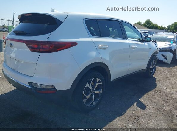 KNDPMCAC8M7937642 2021 KIA SPORTAGE White Trasero derecho