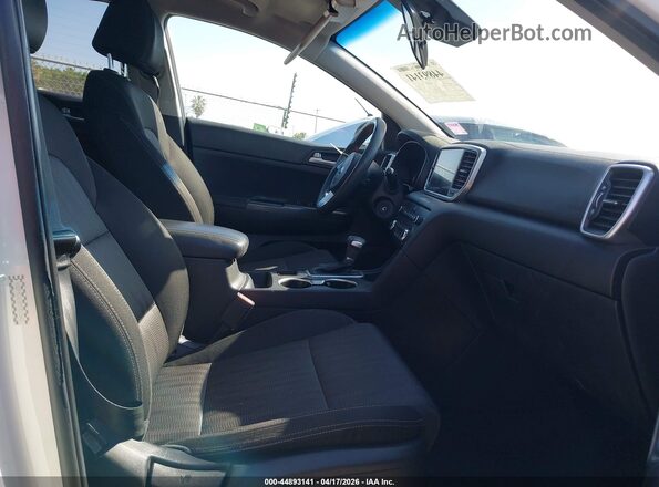 KNDPMCAC8M7937642 2021 KIA SPORTAGE White Vista interior delantera