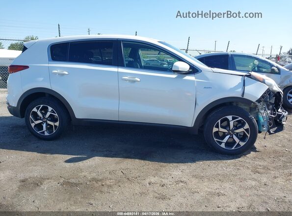 KNDPMCAC8M7937642 2021 KIA SPORTAGE White Vista interior de 360 grados