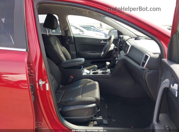 KNDPMCAC8N7960775 2022 KIA SPORTAGE Красный Вид салона спереди