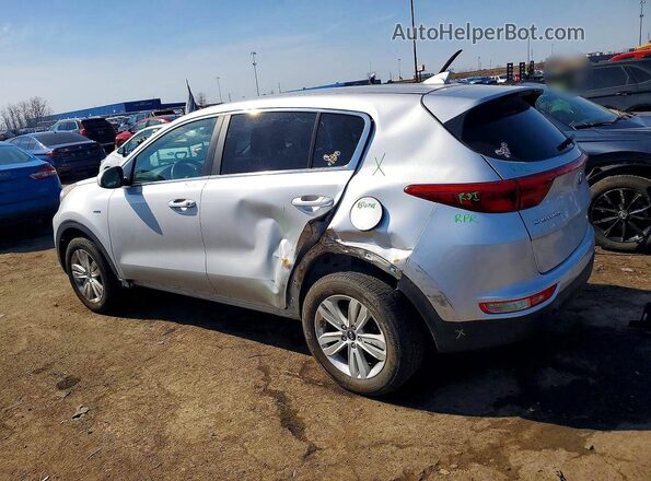 KNDPMCAC9J7317944 2018 KIA SPORTAGE Серебряный Задняя левая четверть